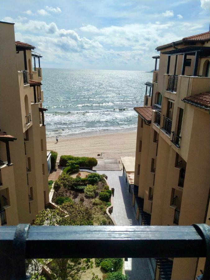 Oazis Vip Club Aparthotel Sunny Beach Buitenkant foto