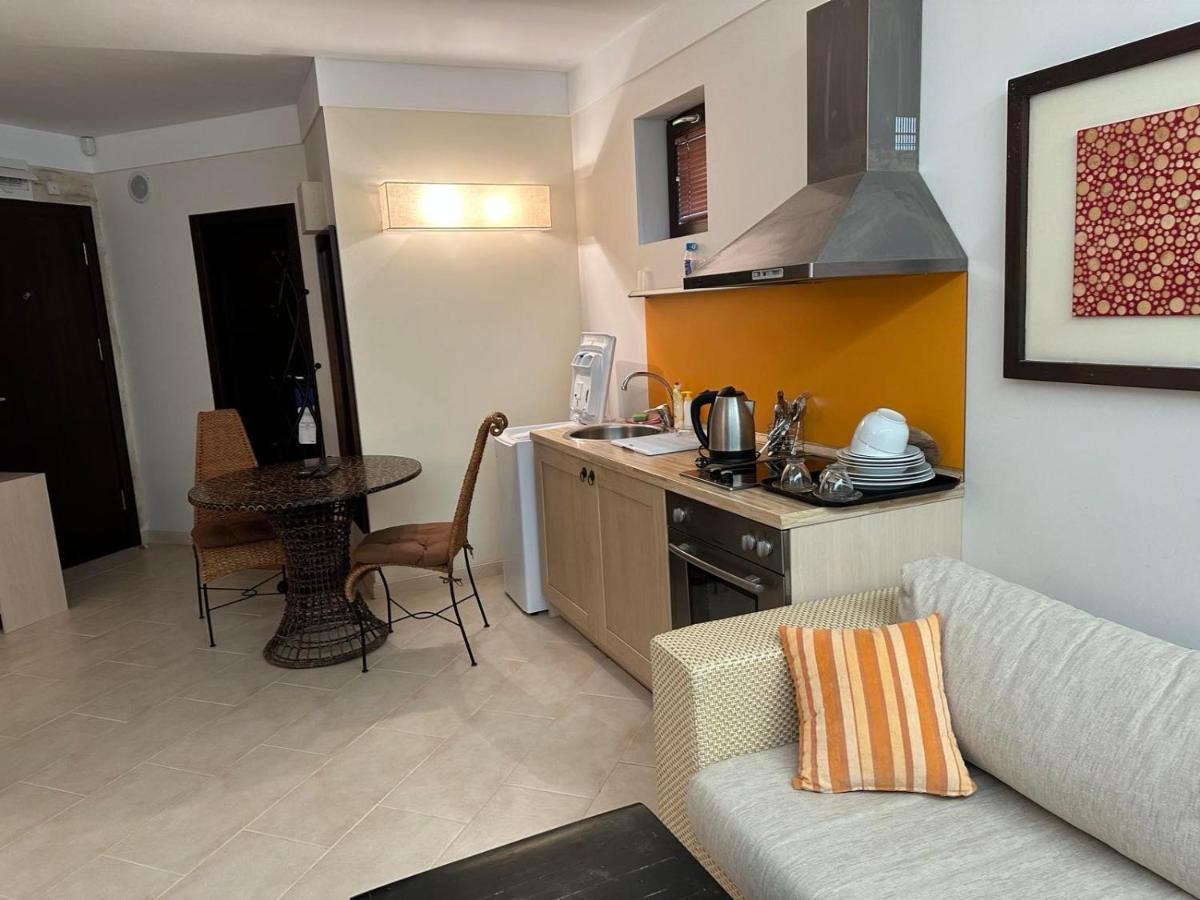 Oazis Vip Club Aparthotel Sunny Beach Buitenkant foto